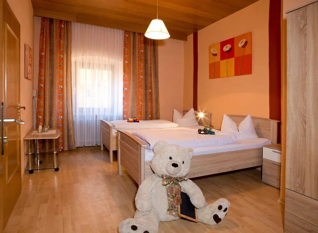 Gasthof Metzgerei Stöberl Lam Hotel
